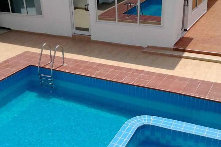 Pool 19 of 21