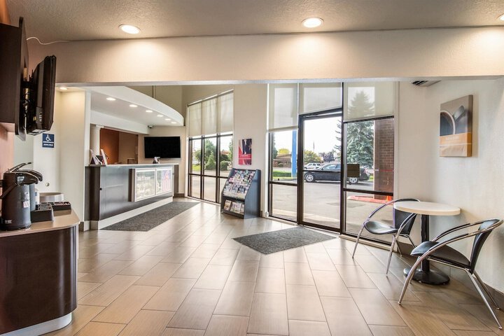 Hotel Interior 5 of 38