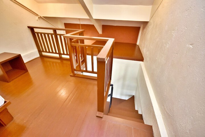 Room 43 of 105
