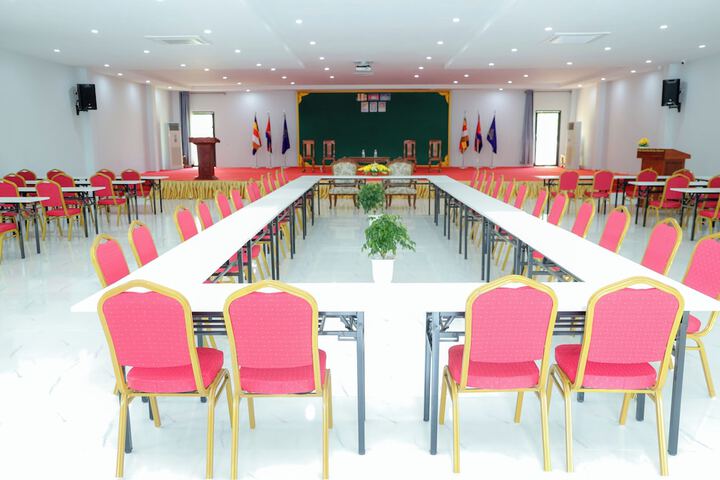 Meeting 33 of 48