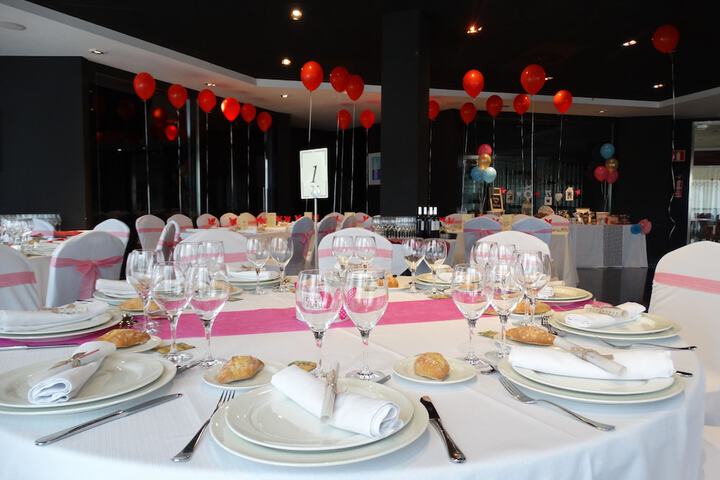 Ballroom/Hall 96 of 105