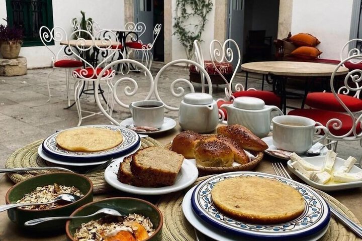 Breakfast/Coffee Service 36 of 48