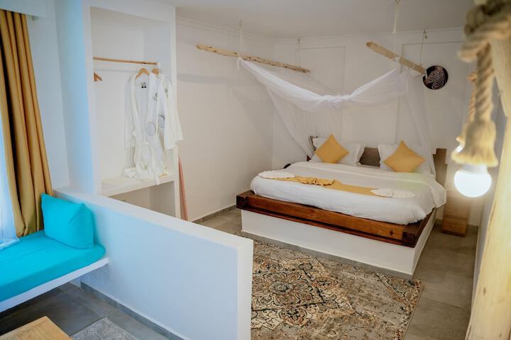 Room 4 of 22