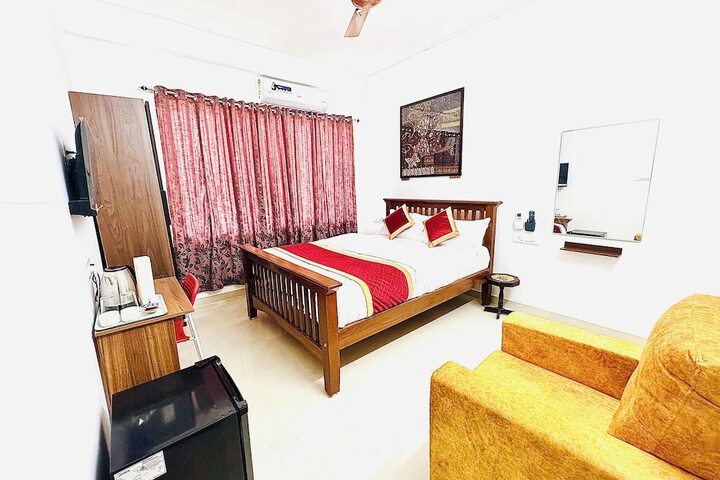 Room 6 of 50