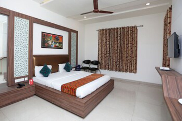 Room 17 of 23