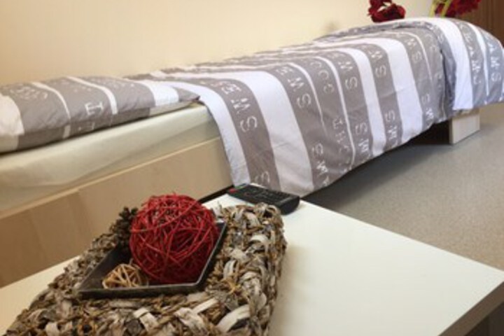 Room 9 of 20