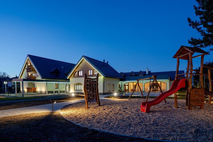 Exterior of Hotel Demänová