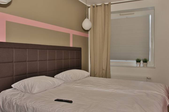 Room 5 of 43