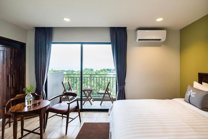 Room 14 of 70