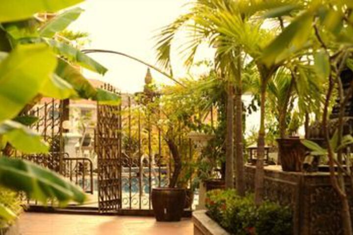 Hotel Exterior 20 of 111