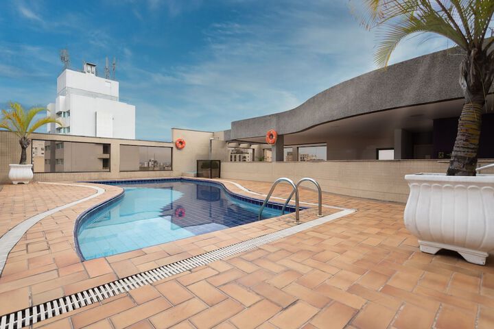 Pools & Facilities