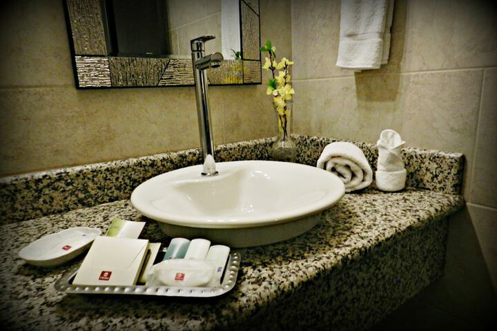 Room 15 of 44