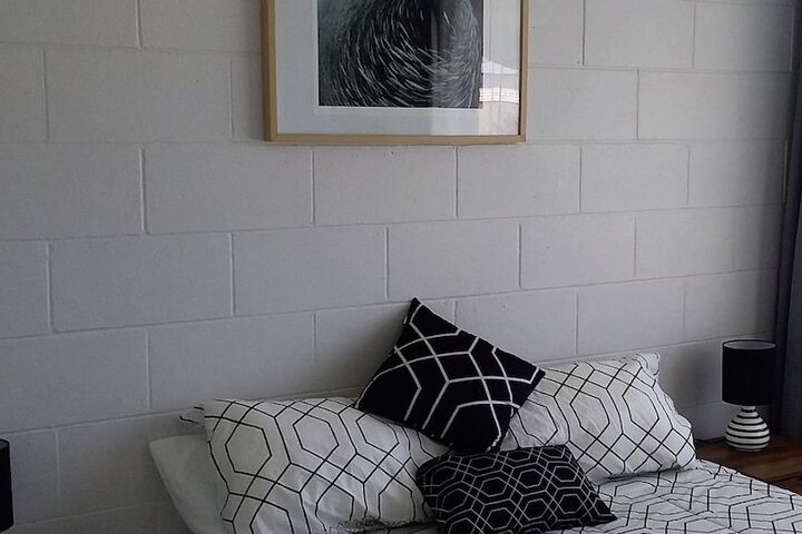 Room 6 of 27