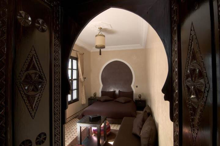 Room 8 of 36