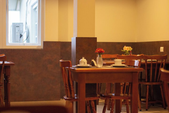 Dining 76 of 101