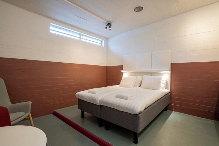 Room 14 of 40