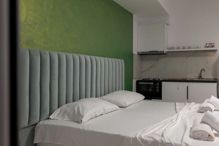Room 14 of 131