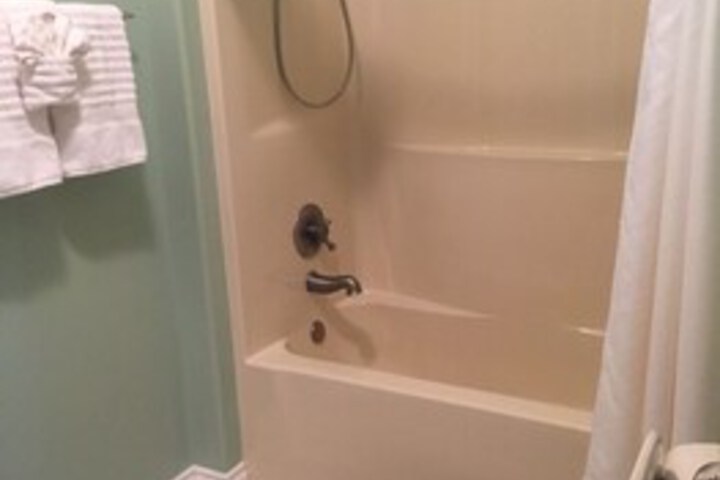 Room 15 of 68
