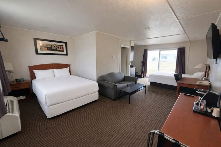 Room 4 of 15