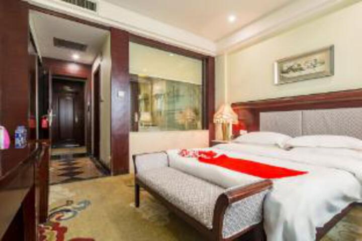 Room 21 of 23
