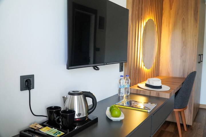 Room 10 of 68