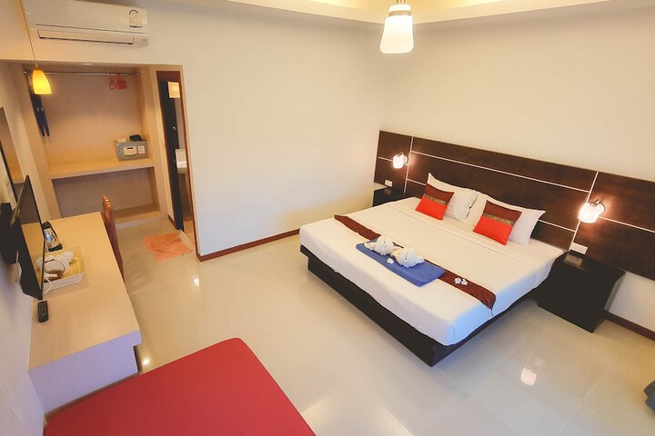 Room 46 of 142