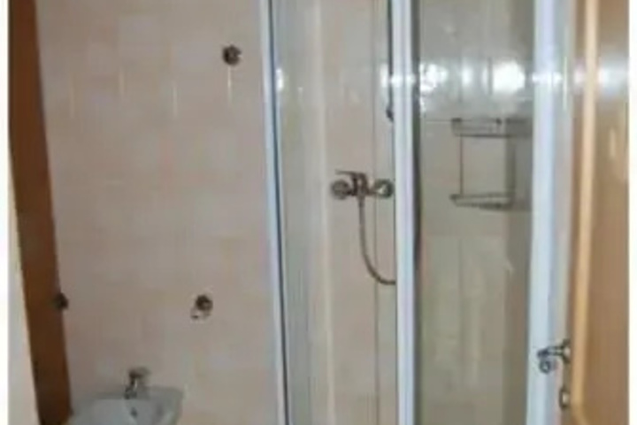Room 6 of 6
