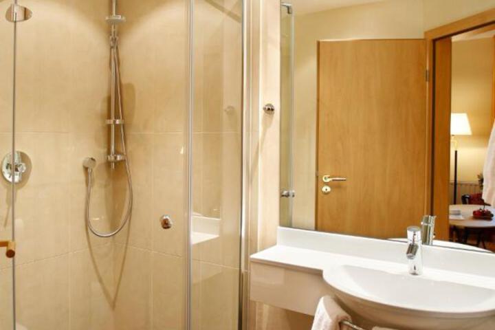 Room 15 of 23