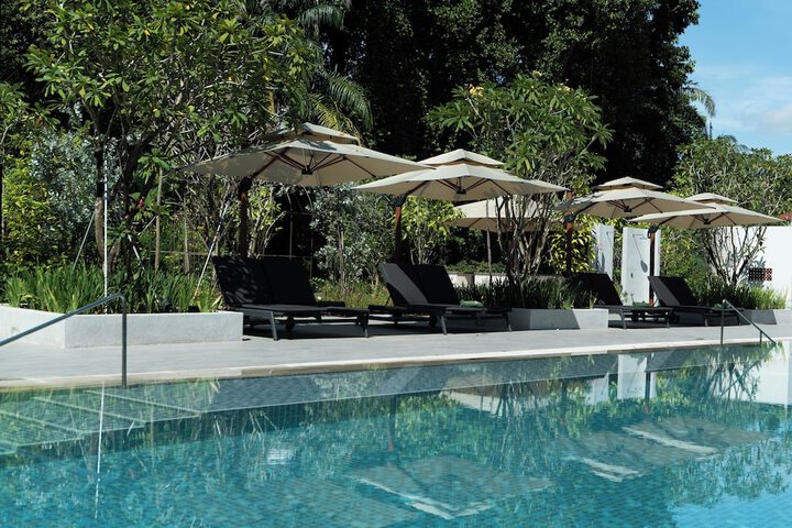 Pool 14 of 40