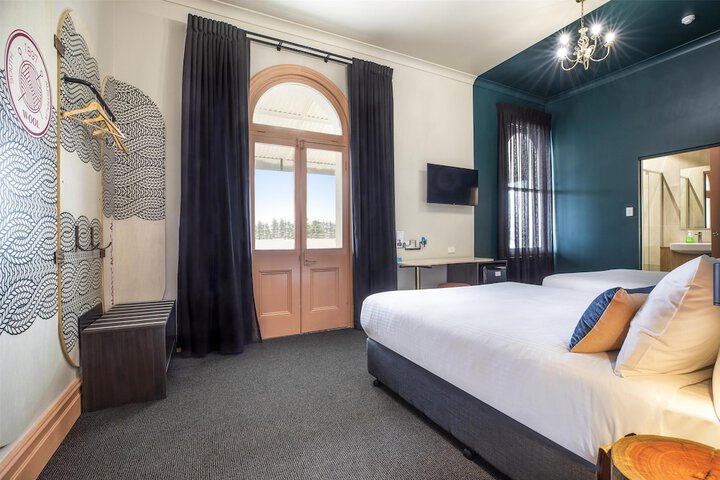 Room 15 of 61