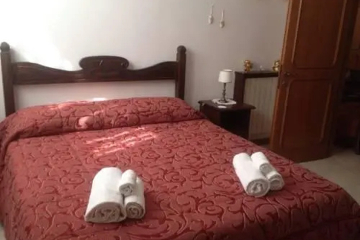 Room 3 of 14