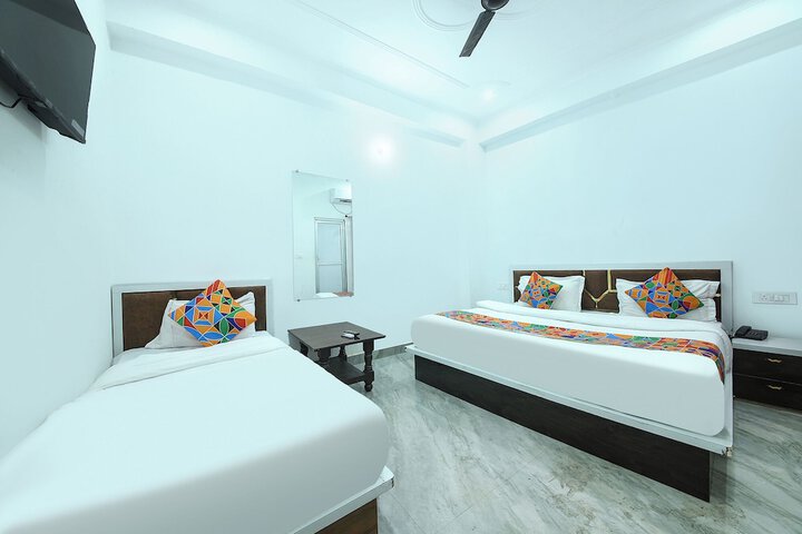 Room 18 of 32