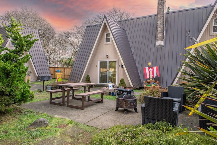 Hotel Exterior 123 of 129