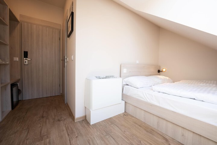 Room 45 of 138