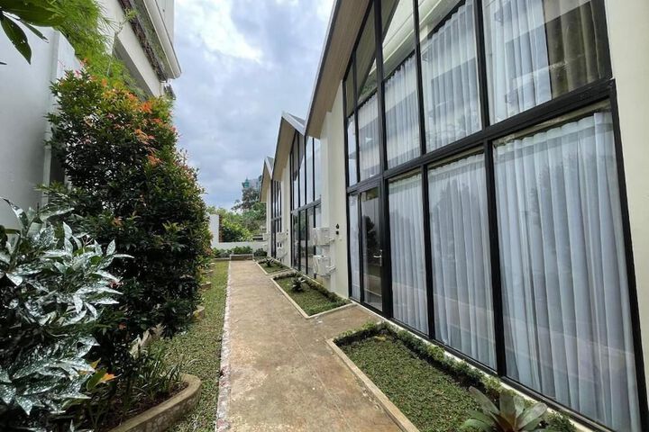 Azana Essence Sanggabuana Bogor
