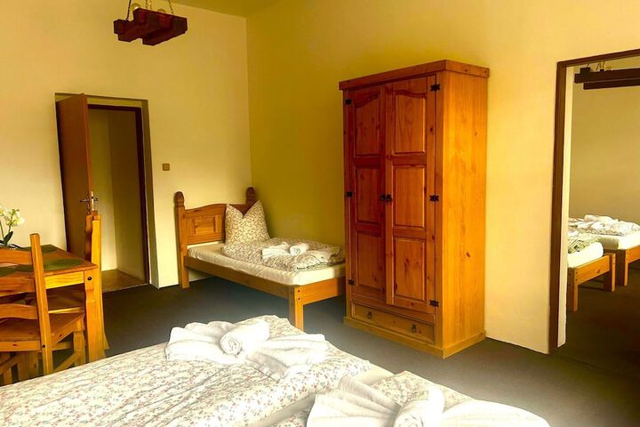 Room 29 of 53