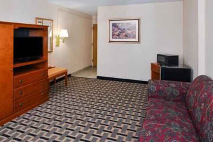 Room 11 of 46