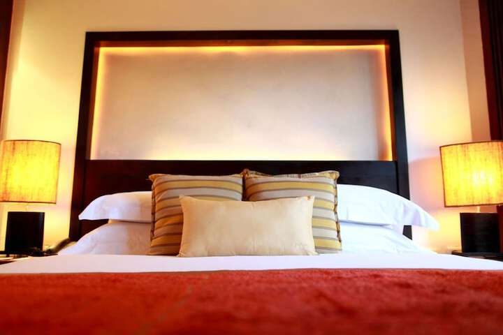 Room 4 of 48