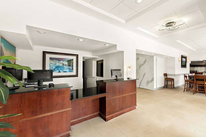 Hotel Interior 5 of 43