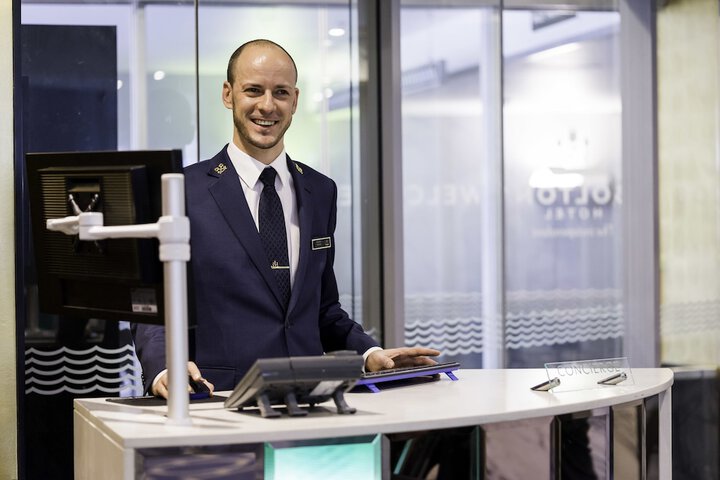 Concierge desk