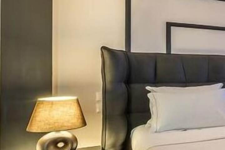 Room 21 of 47