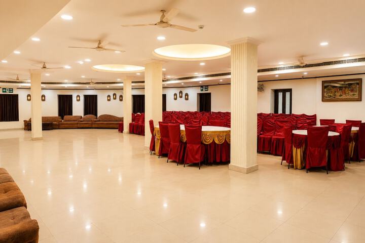 Ballroom/Hall 39 of 47