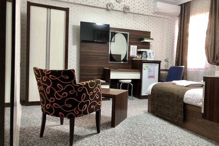 Room 10 of 51