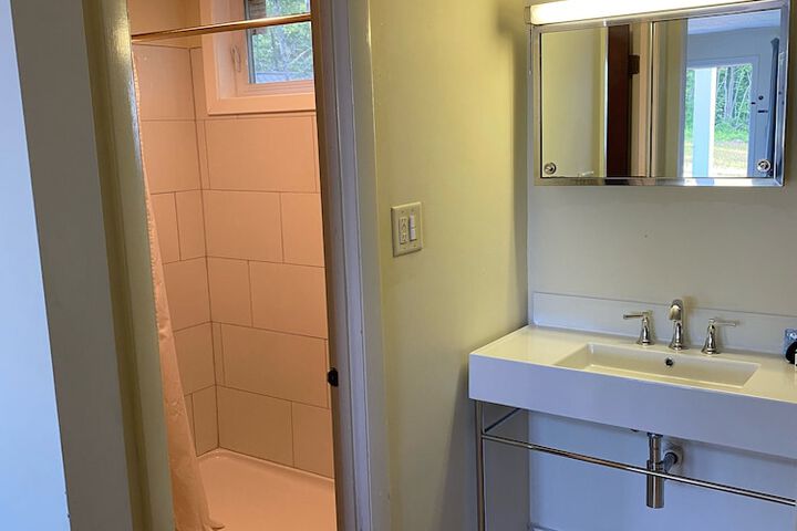 Room 145 of 205