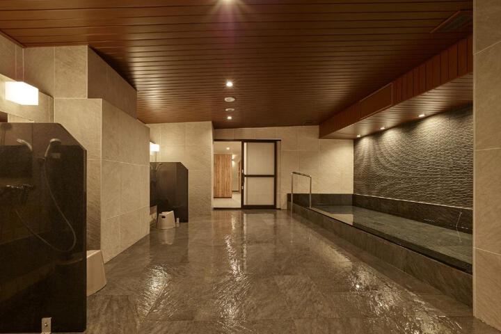 Clean Restrooms
