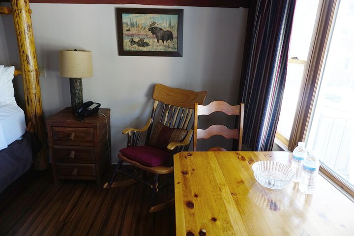 Room 35 of 89