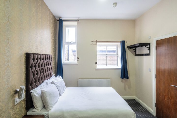 Room 20 of 43
