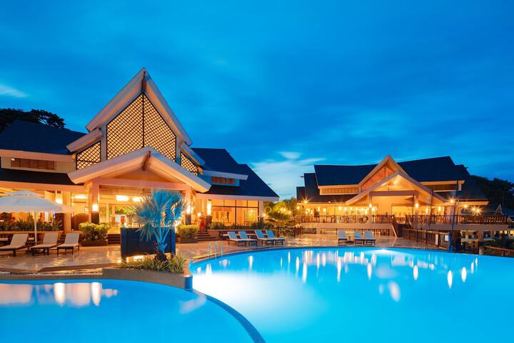 Pool Hotel
