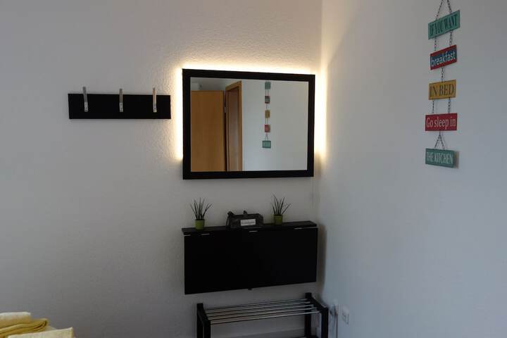 Room 2 of 37