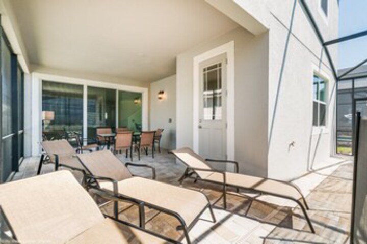 Terrace/Patio 11 of 50